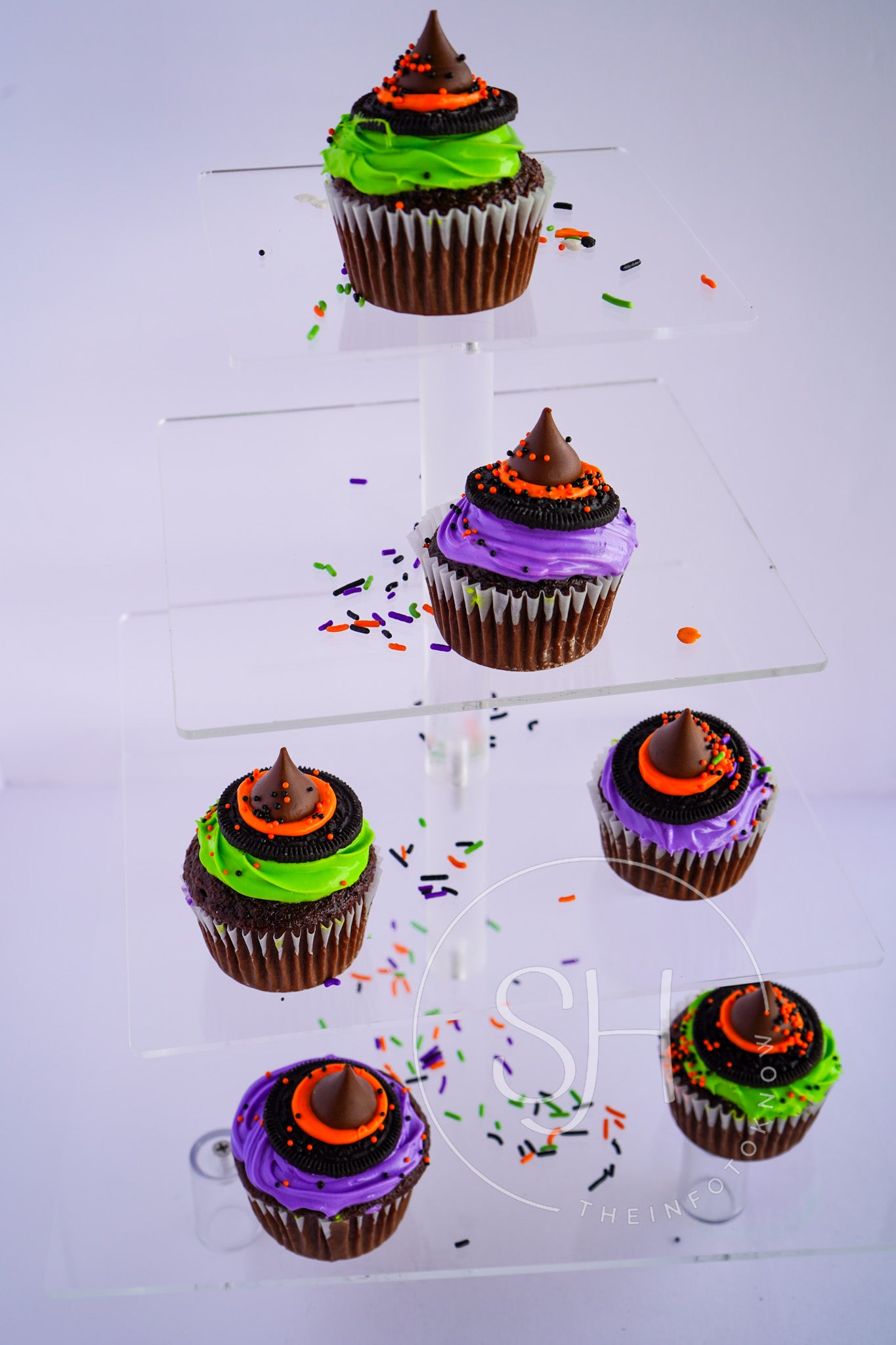 Mystical Witch Hat Delight Cupcakes - set 3 of 3