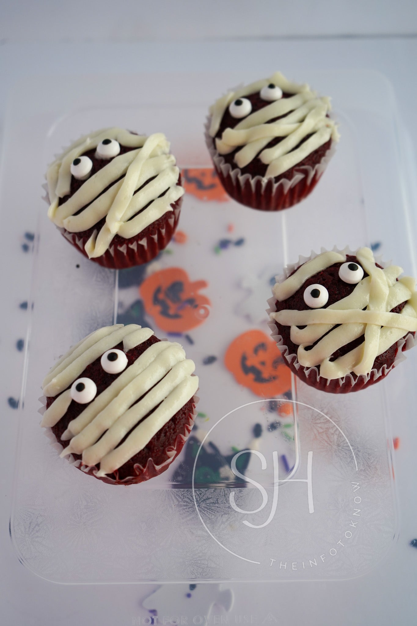 Spooky Mummy Delight Cupcakes - set 3 of 5