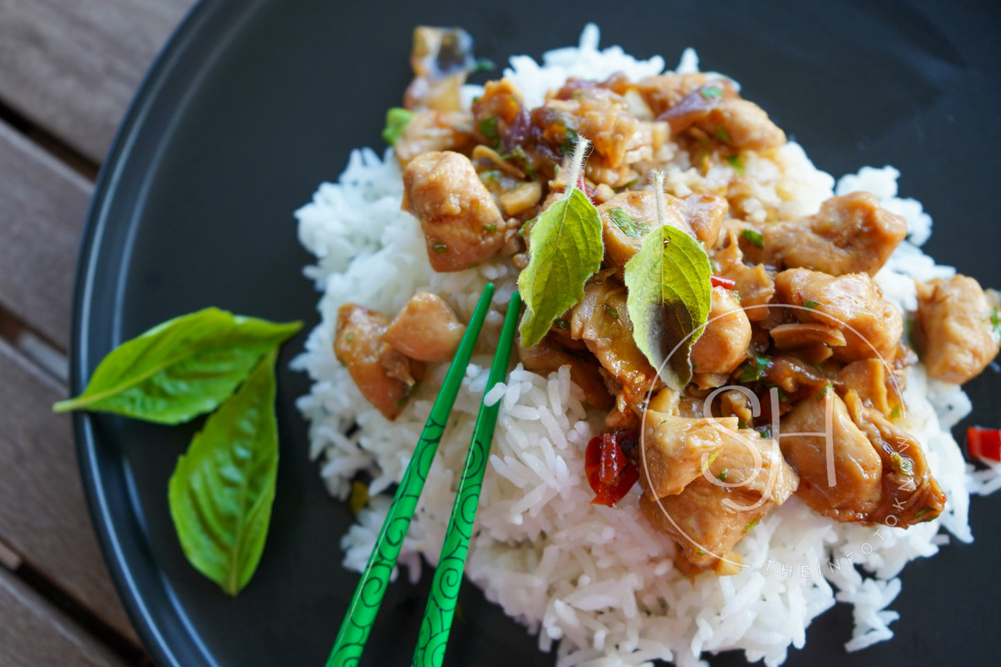 Spicy Thai Basil Chicken - set 1 of 3